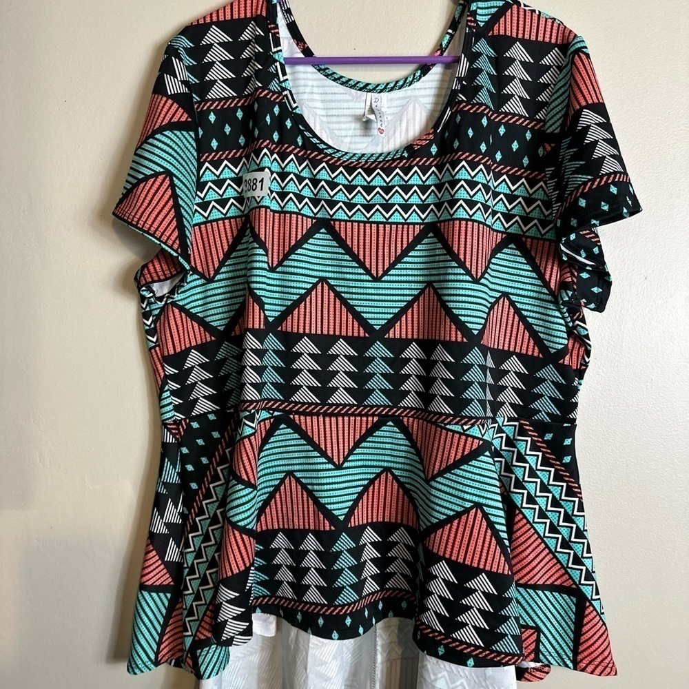 Discreet Women's Aztec Print Short Sleeve Top in Teal, Coral & Black